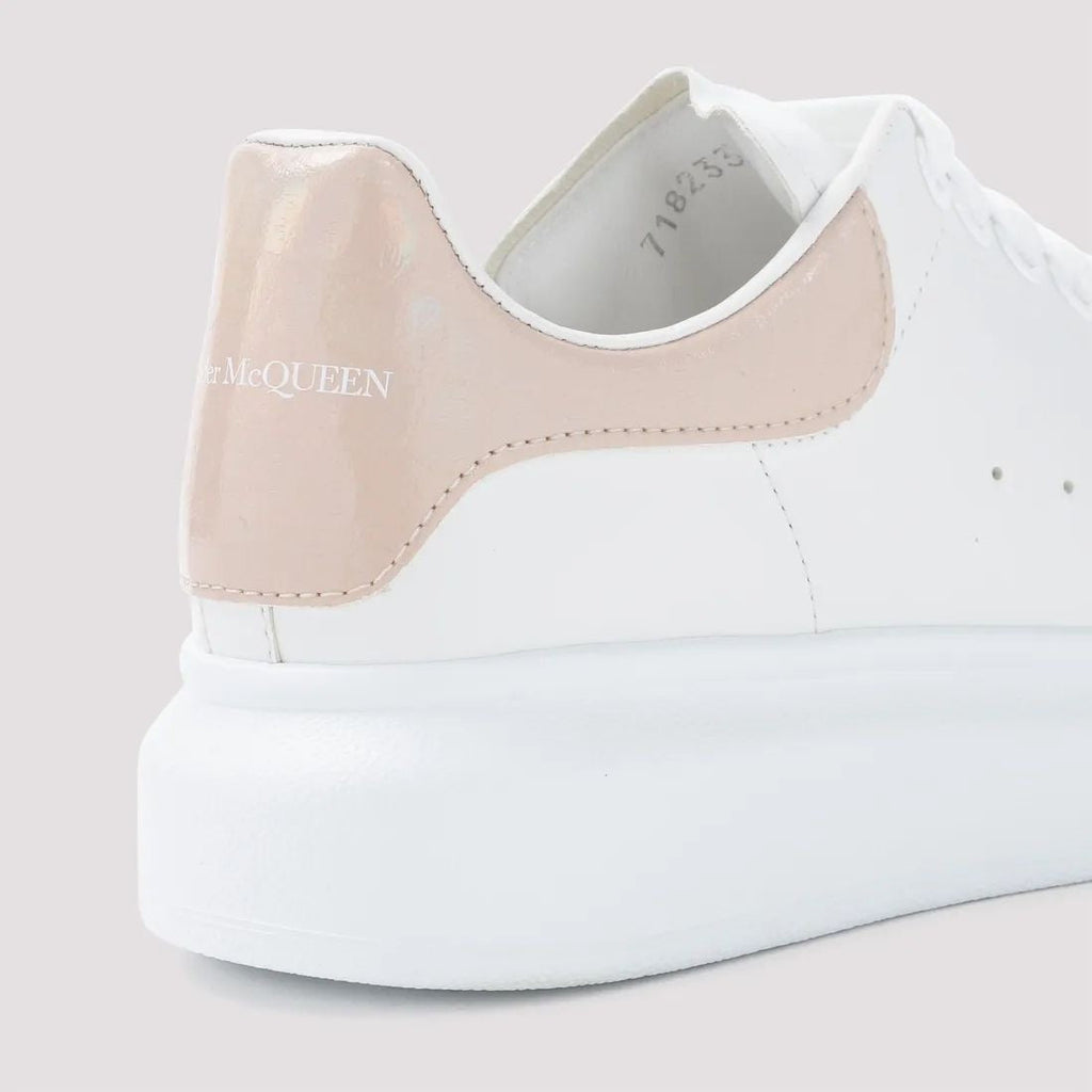 718233 Alexander McQueen