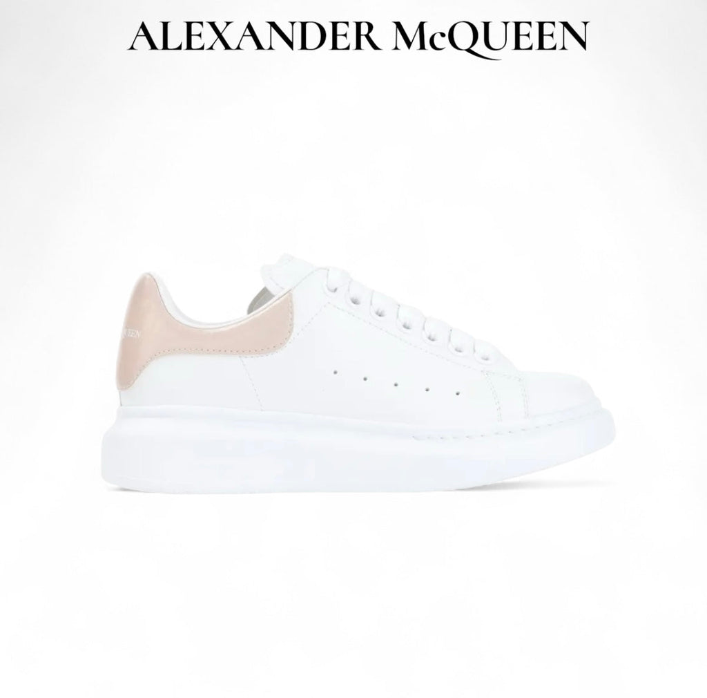 718233 Alexander McQueen